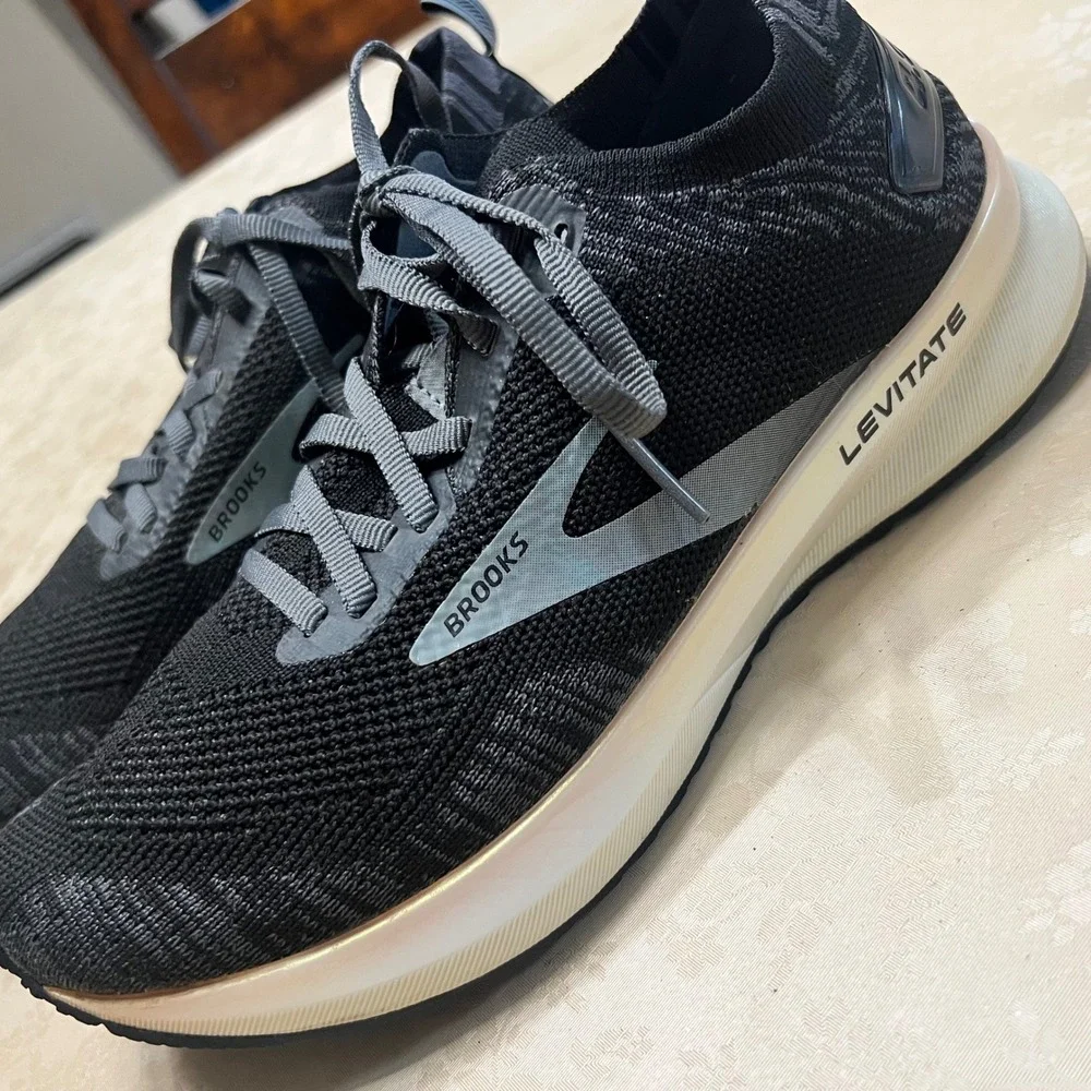 Brooks Levitate 4 Womens Running Shoes Black Grey 1203351B012 Size 7